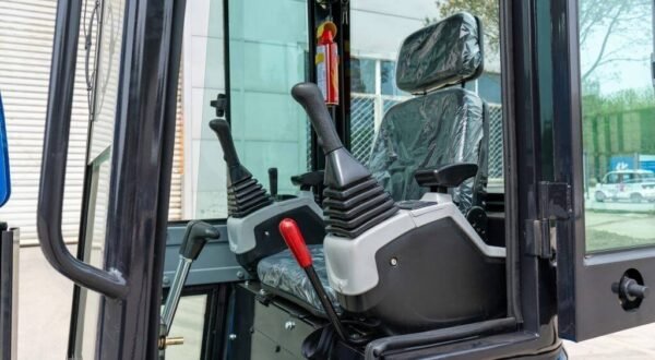 18-FLEX-PRO-1.8-Ton-Mini-Excavator-3-1.jpg 18-FLEX-PRO-1.8-Ton-Mini-Excavator-3-1.jpg