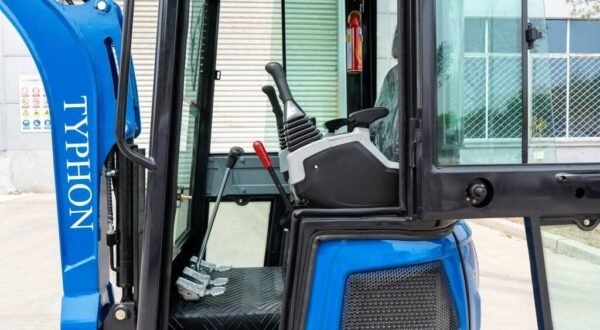 18-FLEX-PRO-1.8-Ton-Mini-Excavator-4-1.jpg 18-FLEX-PRO-1.8-Ton-Mini-Excavator-4-1.jpg