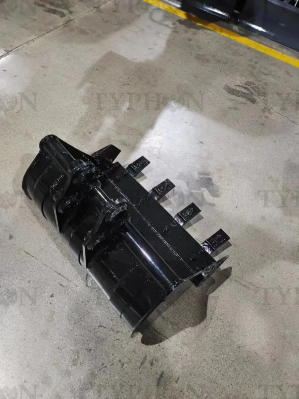 2-3.5-Ton-Mini-Excavator-Attachment-600mm5.webp 2-3.5-Ton-Mini-Excavator-Attachment-600mm5.webp