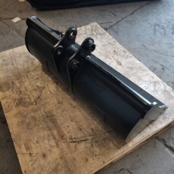 Excavator-Attachment-Tilt-Bucket-47-3-scaled-1-1.jpg