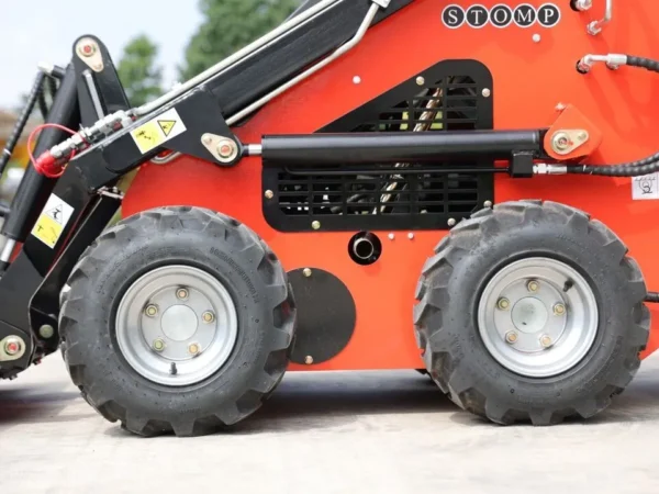 Mini-SkidSteer-Loader-Track-Wheel-Honda-EPA-Gas-22.1-HP4-1.webp Mini-SkidSteer-Loader-Track-Wheel-Honda-EPA-Gas-22.1-HP4-1.webp