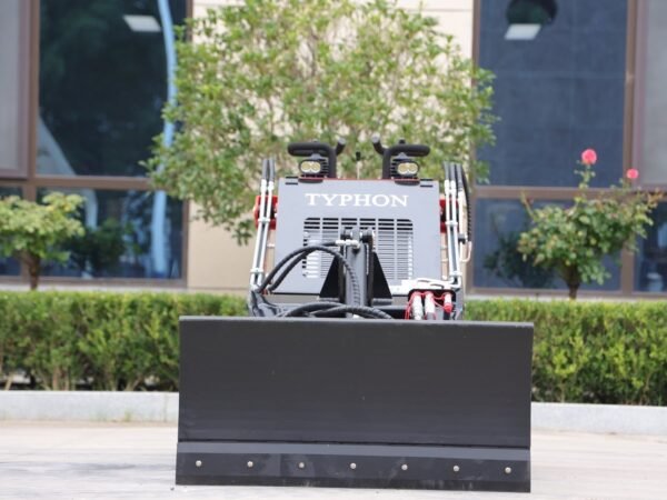 Skid-Steer-Loader-Bull-Dozer-Attachment-USA3-1.jpg Skid-Steer-Loader-Bull-Dozer-Attachment-USA3-1.jpg